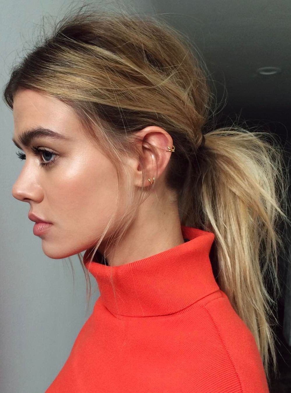 18 Super-Simple Messy Ponytails for Effortlessly Chic Hair