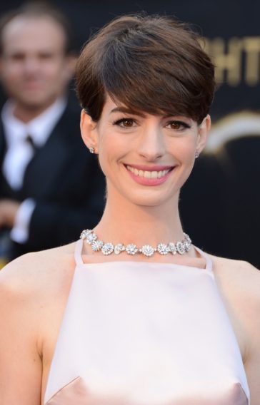 20 Fabulous Pixie Cuts for Oval Faces