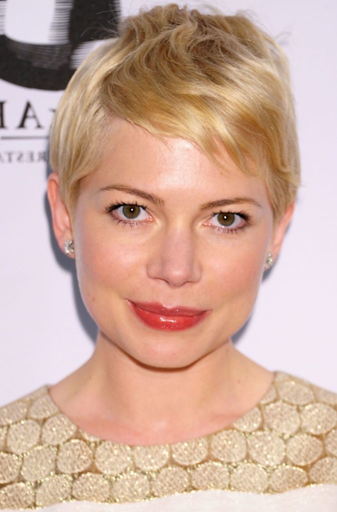 14 Must-Try Short Haircuts for Thin Hair
